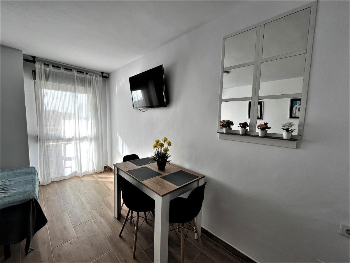 Ver7 - Estudio, Wifi, Fire Stick Amazon, Terraza, Vistas Al Mar, Piscina Torremolinos Exterior photo